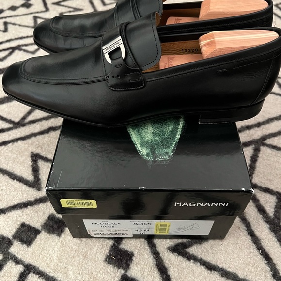 Magnanni Black Buckle Loafer Dress Shoe 10M - Picture 3 of 10